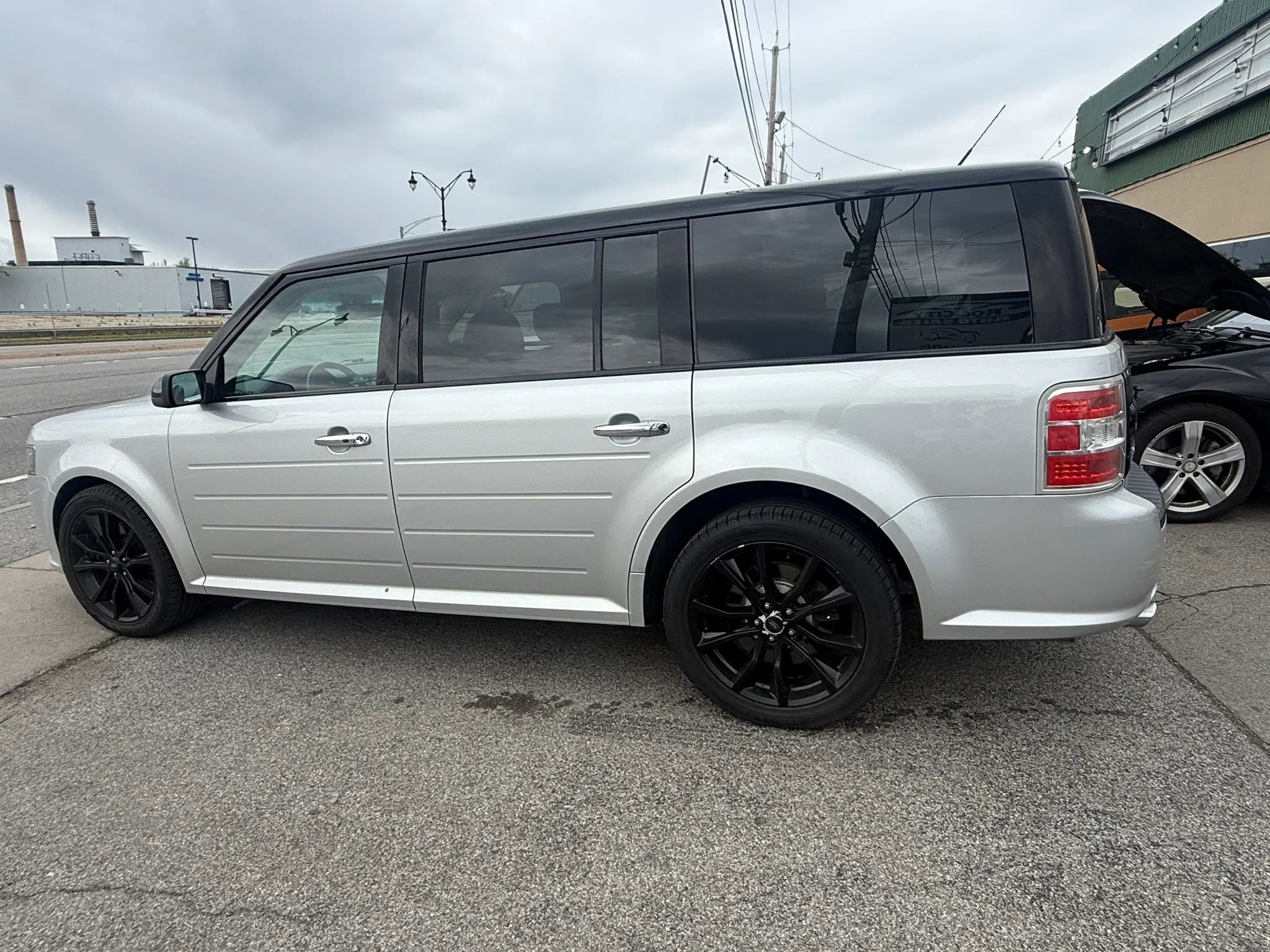 Used 2017 Ford Flex Limited w/ Limited Appearance Package AWD/4WD image 9