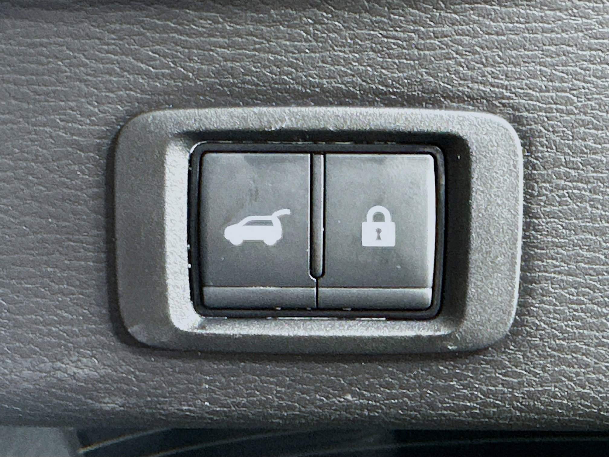 Used 2024 Mitsubishi Outlander SE AWD/4WD image 30