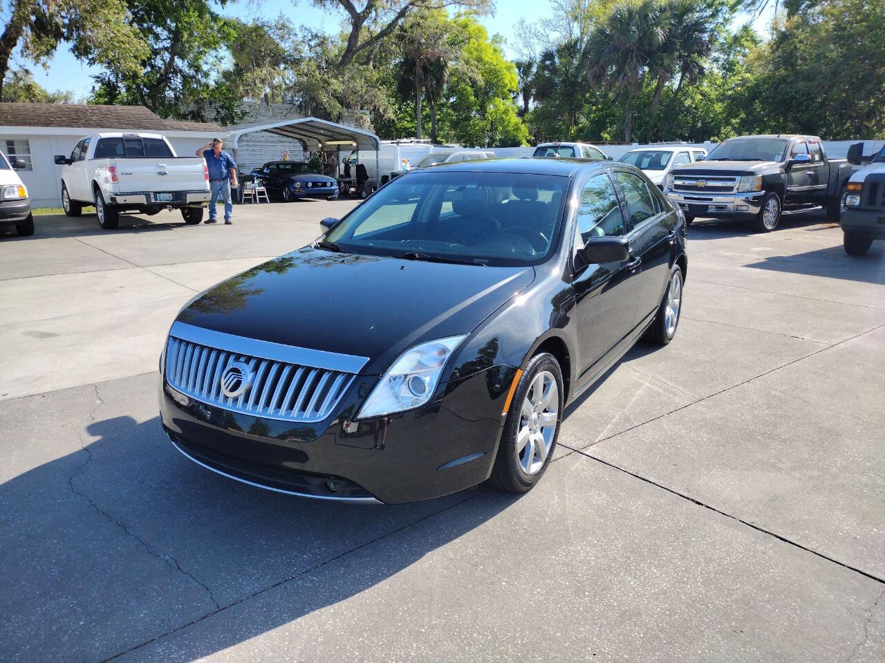 Used 2011 Mercury Milan Premier image 4
