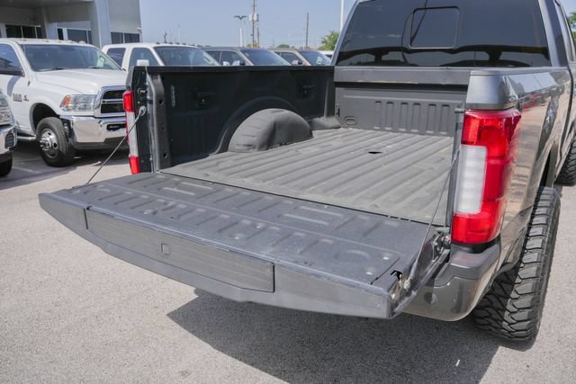 Used 2018 Ford F250 Platinum w/ Platinum Ultimate Package AWD/4WD image 11