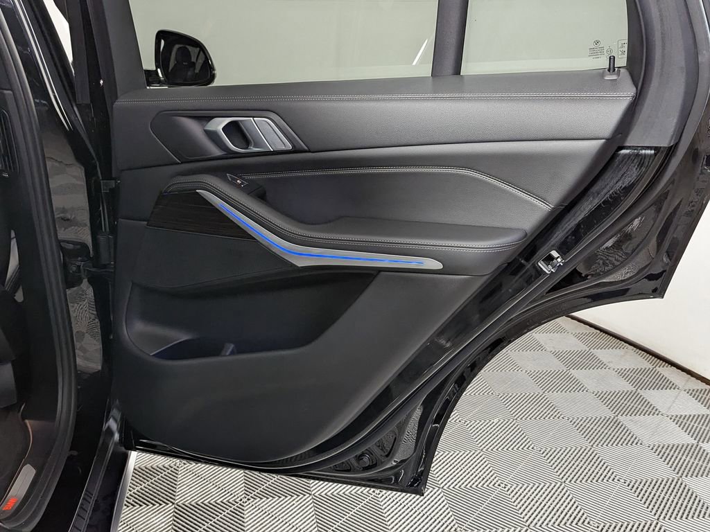 Used 2019 BMW X5 xDrive40i w/ Convenience Package image 40