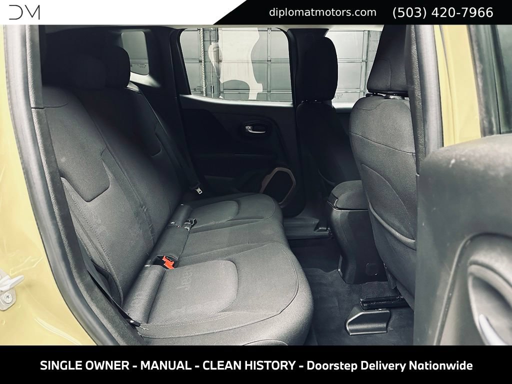 Used 2015 Jeep Renegade Latitude w/ Cold Weather Group II AWD/4WD image 22