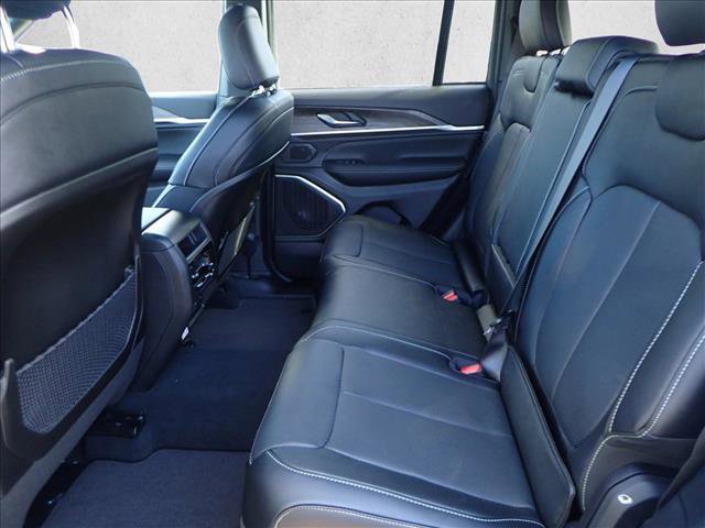 New 2026 Jeep Grand Cherokee Limited Reserve image 10