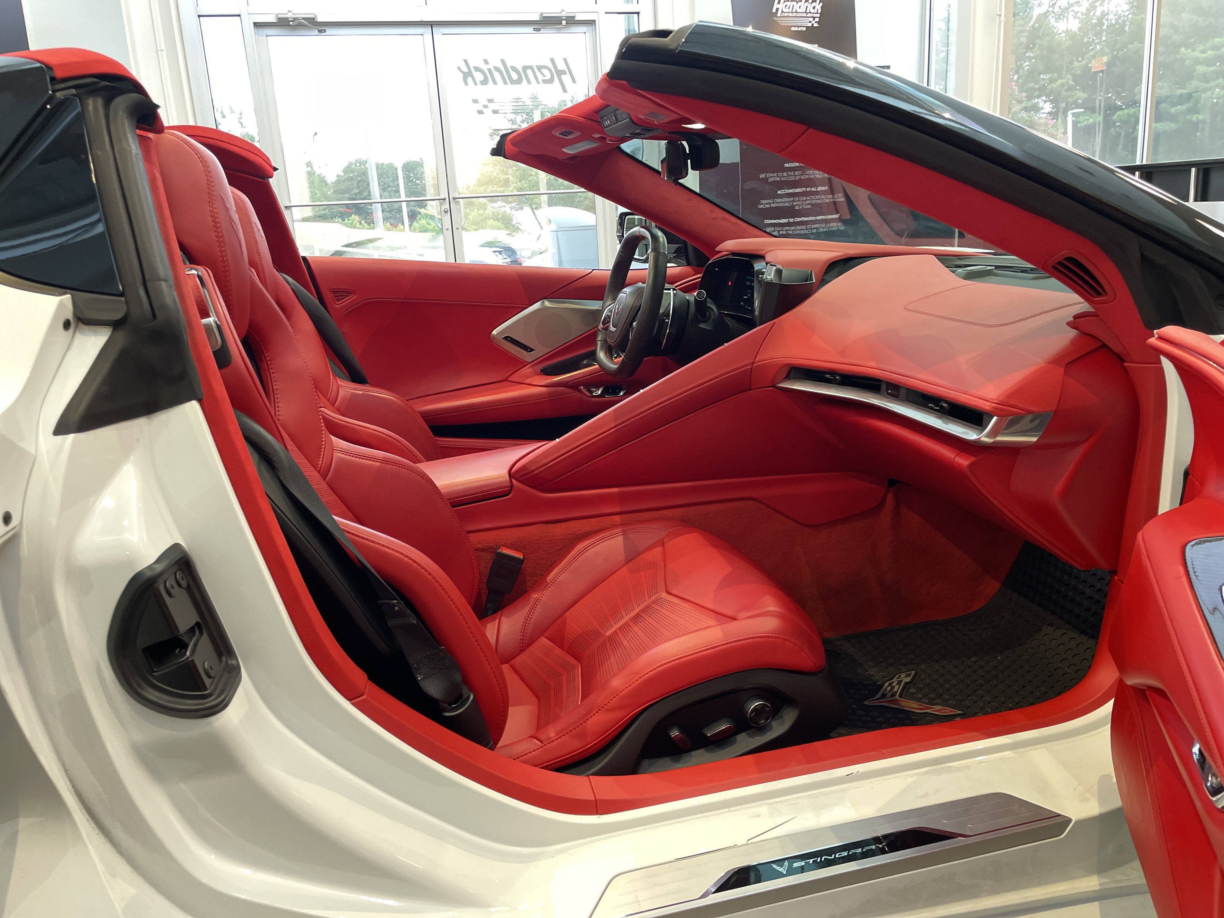 Used 2023 Chevrolet Corvette Stingray Premium Conv w/ Z51 Performance Package RWD image 39