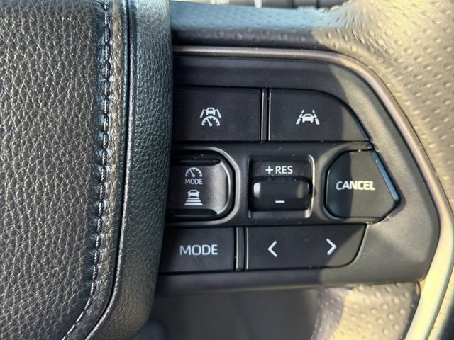 Certified 2025 Toyota 4Runner SR5 AWD/4WD image 26