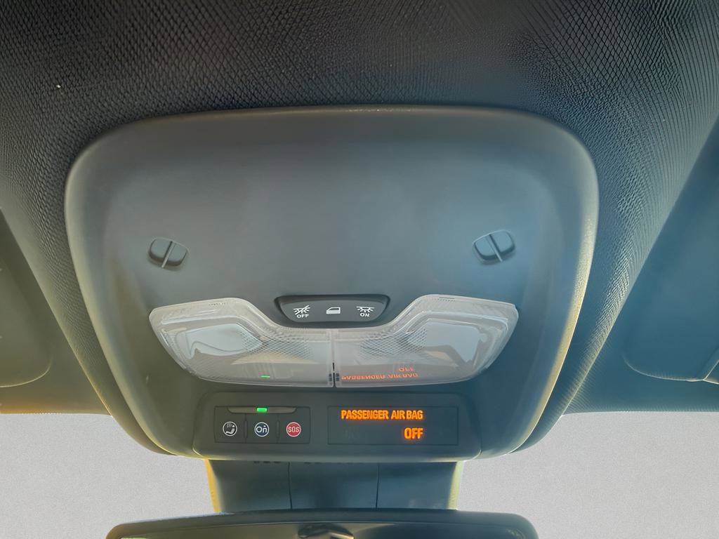 Used 2023 GMC Canyon Denali image 24