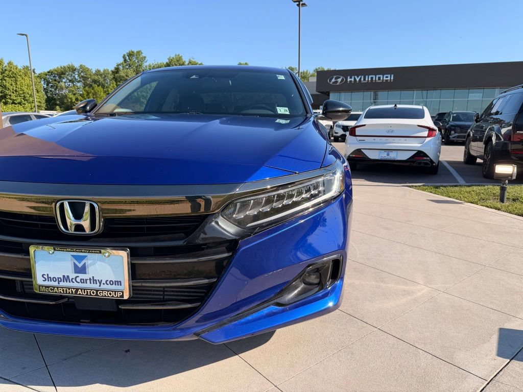 Used 2022 Honda Accord Sport image 13