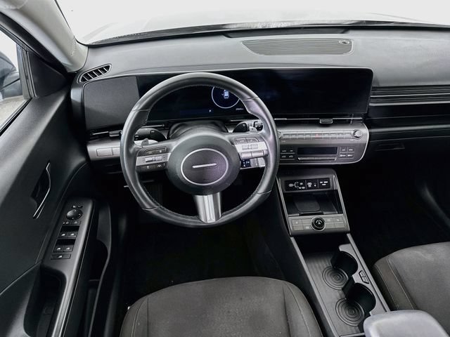 Used 2025 Hyundai Kona SEL AWD/4WD image 4