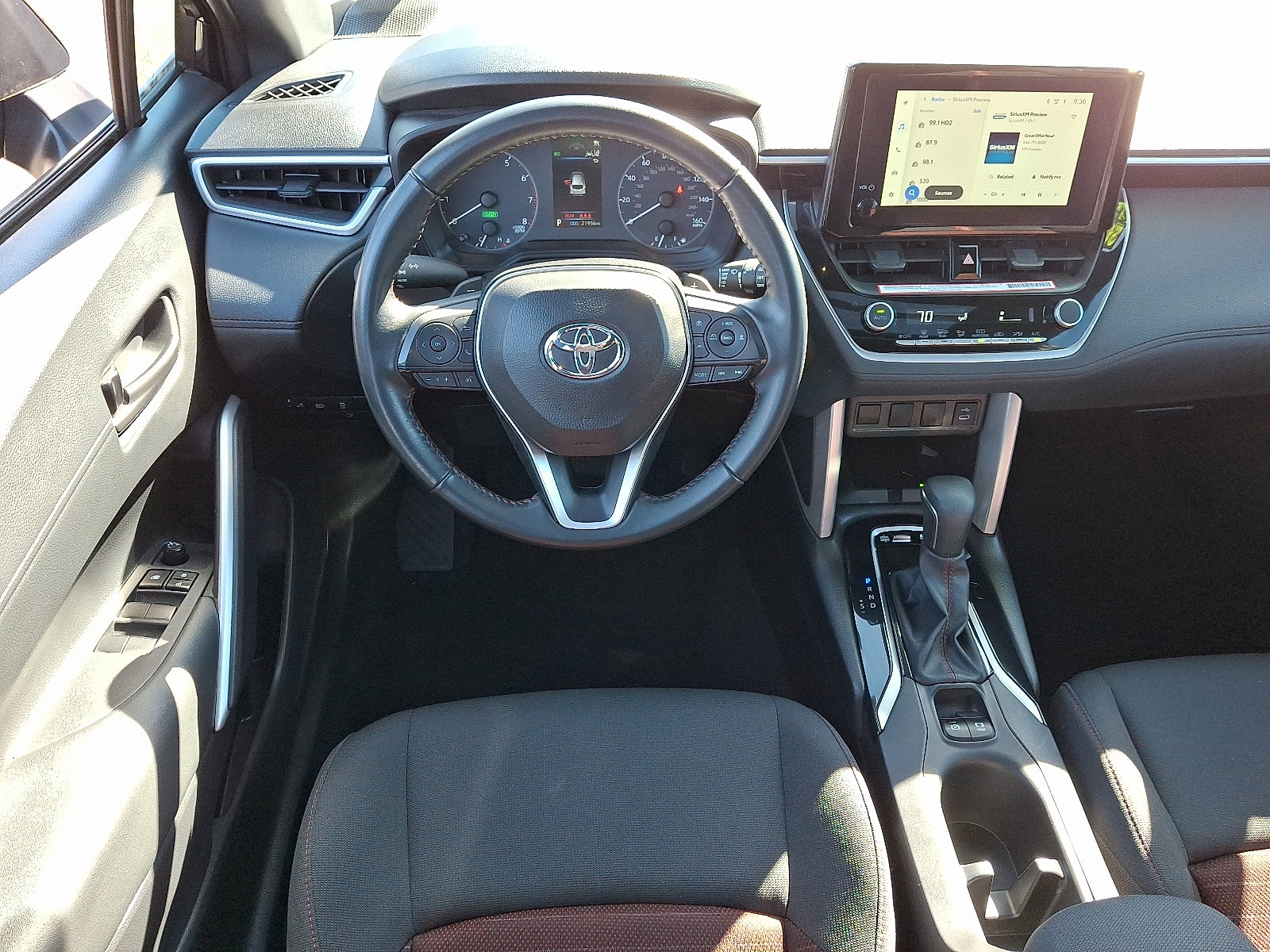 Used 2024 Toyota Corolla Cross AWD Hybrid image 12