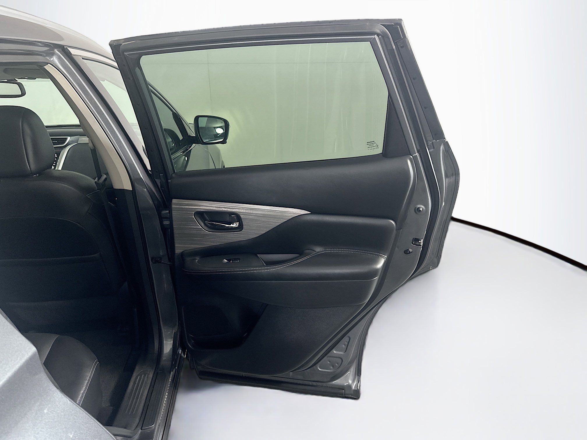 Used 2018 Nissan Murano Platinum w/ Cargo Package image 32