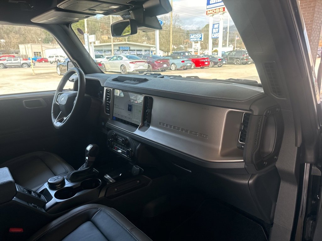New 2025 Ford Bronco Outer Banks image 17