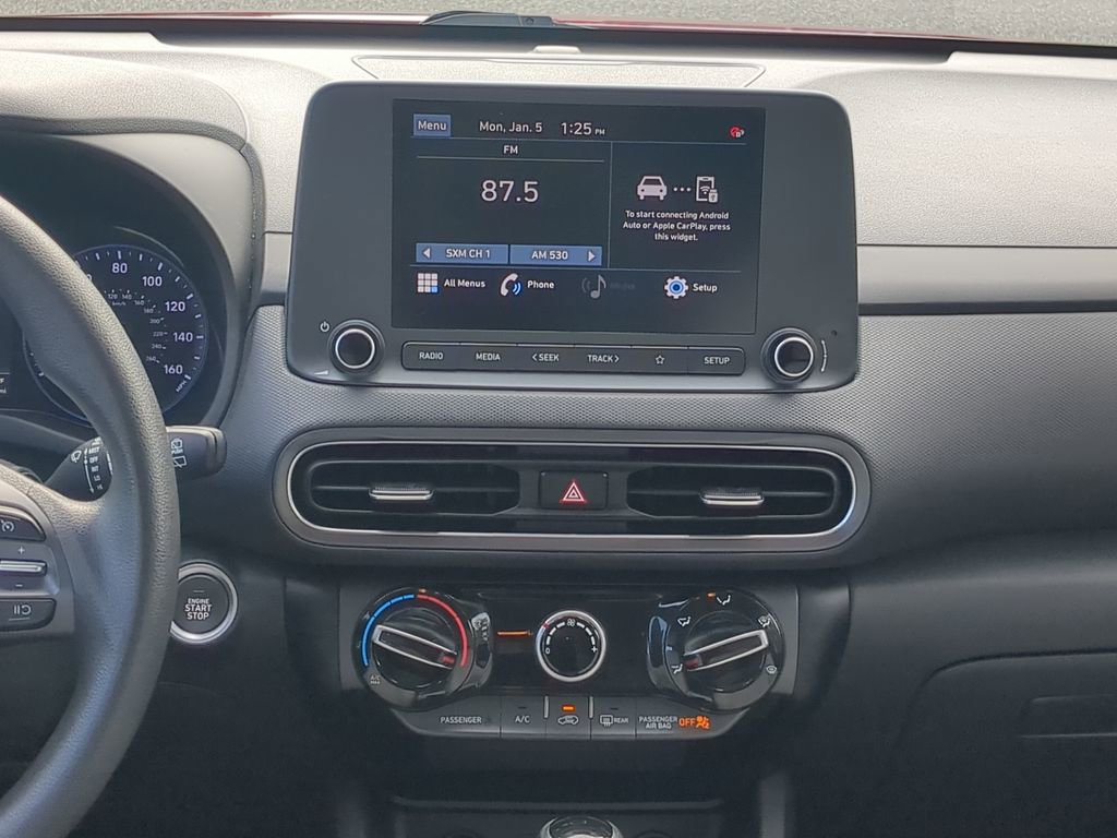 Used 2022 Hyundai Kona SEL image 25