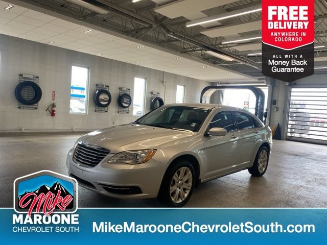 Used 2012 Chrysler 200 Touring FWD image 1