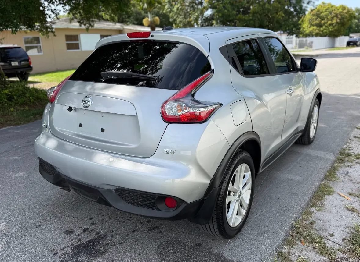 Used 2015 Nissan Juke SV FWD image 8
