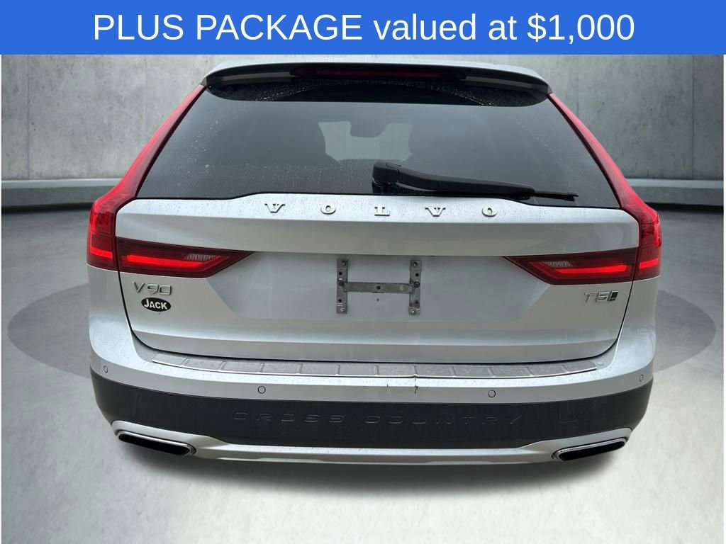 Used 2018 Volvo V90 T5 Cross Country w/ Convenience Package image 5