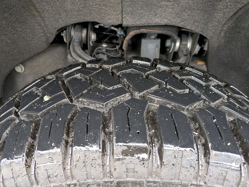 Used 2023 Chevrolet Silverado 2500 Custom w/ Custom Value Package image 11