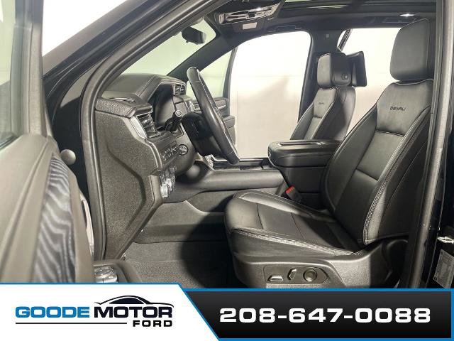 Used 2023 GMC Yukon XL Denali w/ Denali Reserve Package image 10