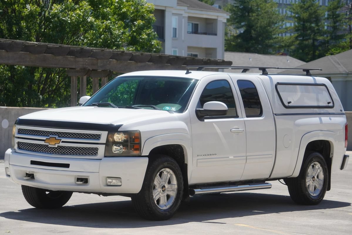 Used 2013 Chevrolet Silverado 1500 LT w/ All-Star Edition AWD/4WD image 4