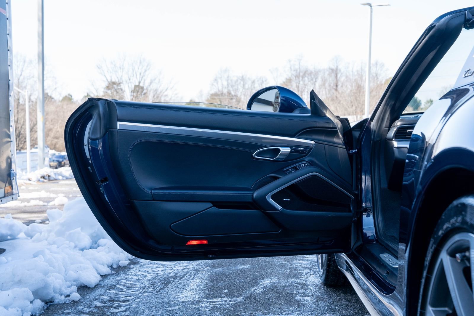 Certified 2015 Porsche 911 Targa 4S image 21