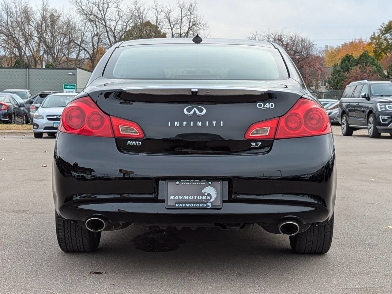 Used 2015 INFINITI Q40 AWD w/ Moonroof Package image 10