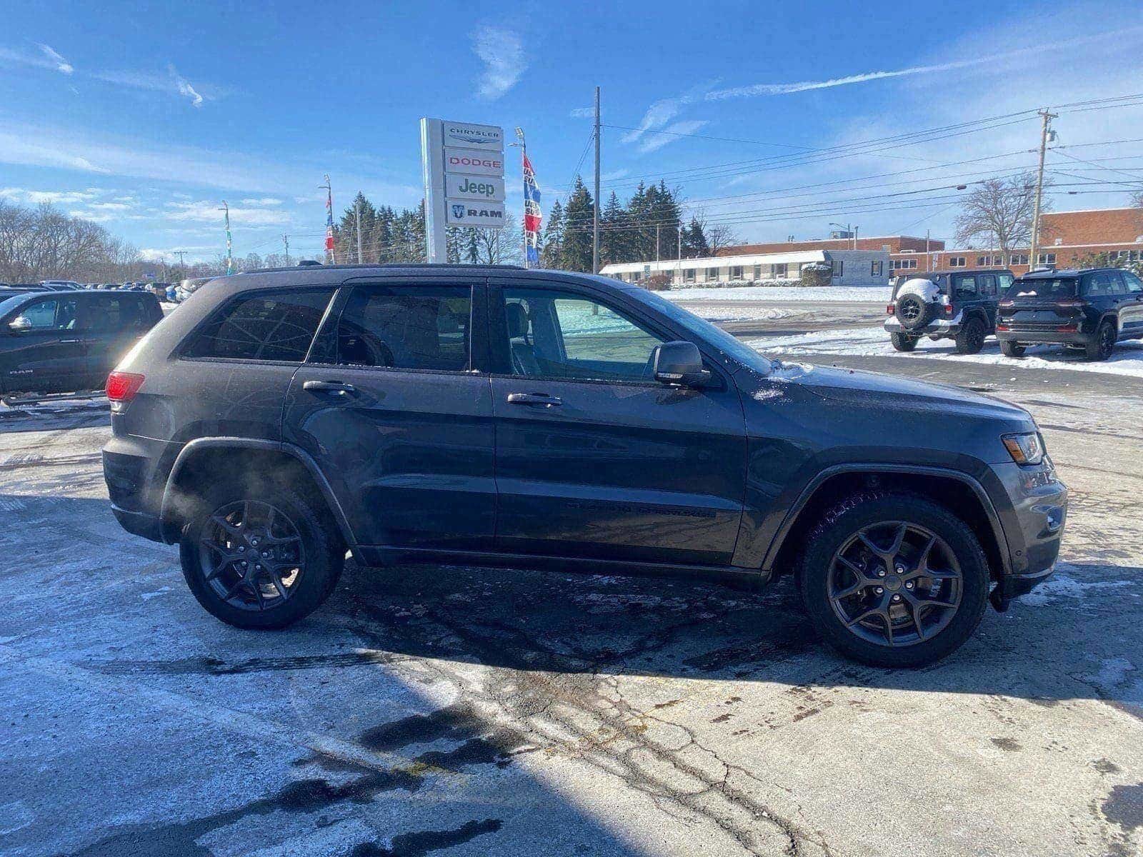 Used 2021 Jeep Grand Cherokee Limited w/ Quick Order Package 2GK 80th AWD/4WD image 6