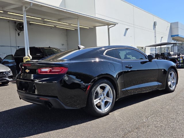 Certified 2018 Chevrolet Camaro LT RWD image 6