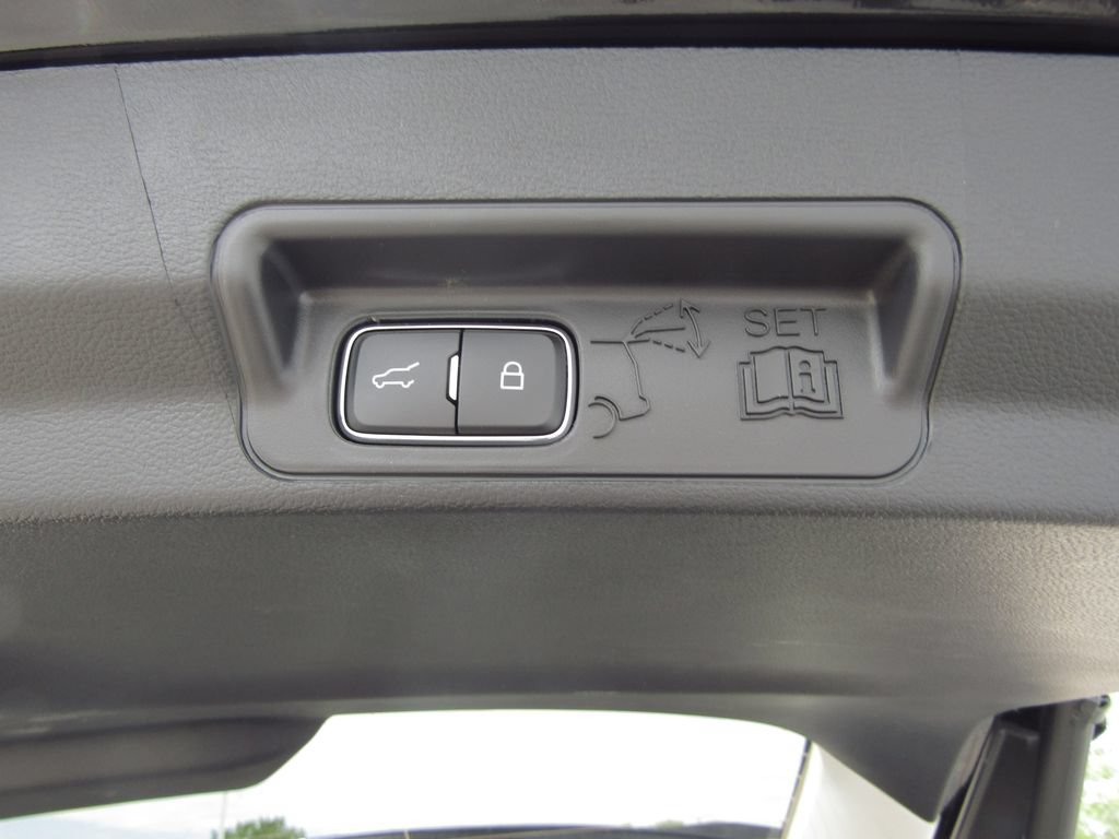 New 2026 Ford Explorer Active AWD/4WD image 23