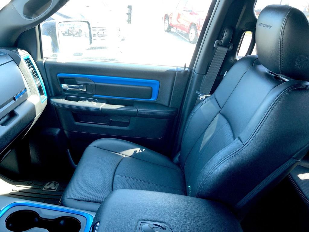 Used 2018 RAM 1500 Sport w/ Hydro Blue Sport Package AWD/4WD image 31