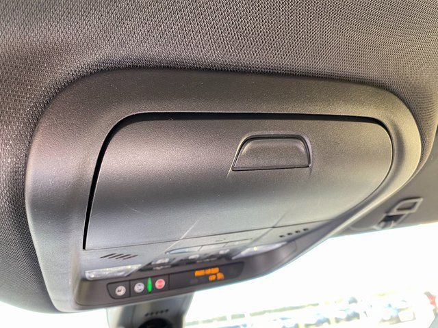 Used 2023 Buick Enclave Avenir w/ Avenir Technology Package image 29