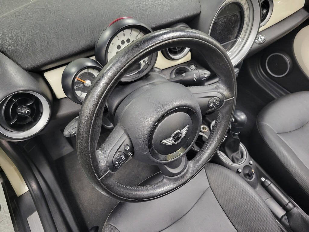 Used 2013 MINI Cooper Convertible image 25