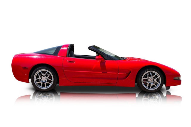 Used 1999 Chevrolet Corvette Coupe w/ Memory Pkg image 2