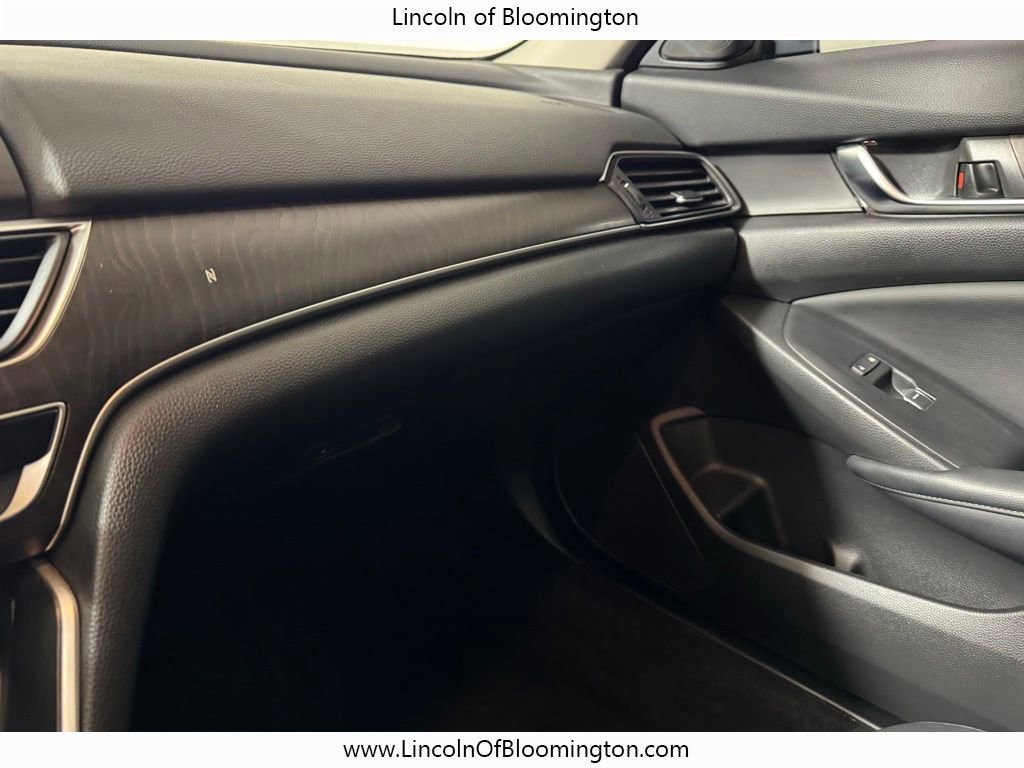 Used 2018 Honda Accord Touring image 37