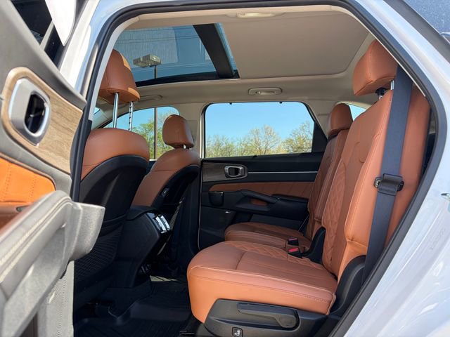 Certified 2023 Kia Sorento SX Prestige image 18
