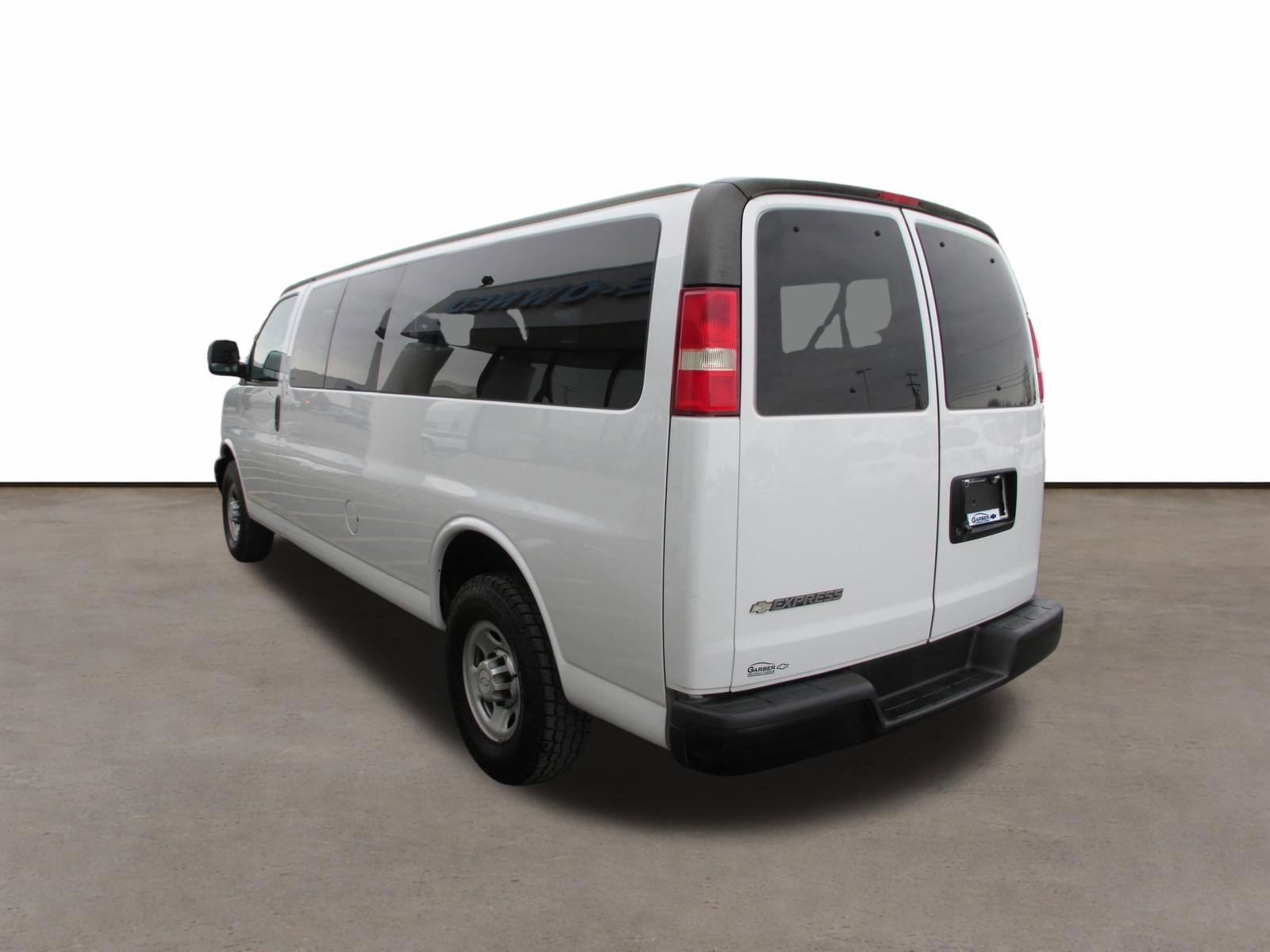 Used 2019 Chevrolet Express 3500 LS image 5