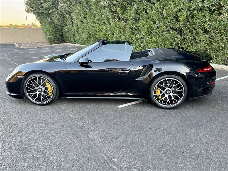 Used 2015 Porsche 911 Turbo S w/ High-end Infotainment Package AWD/4WD image 8