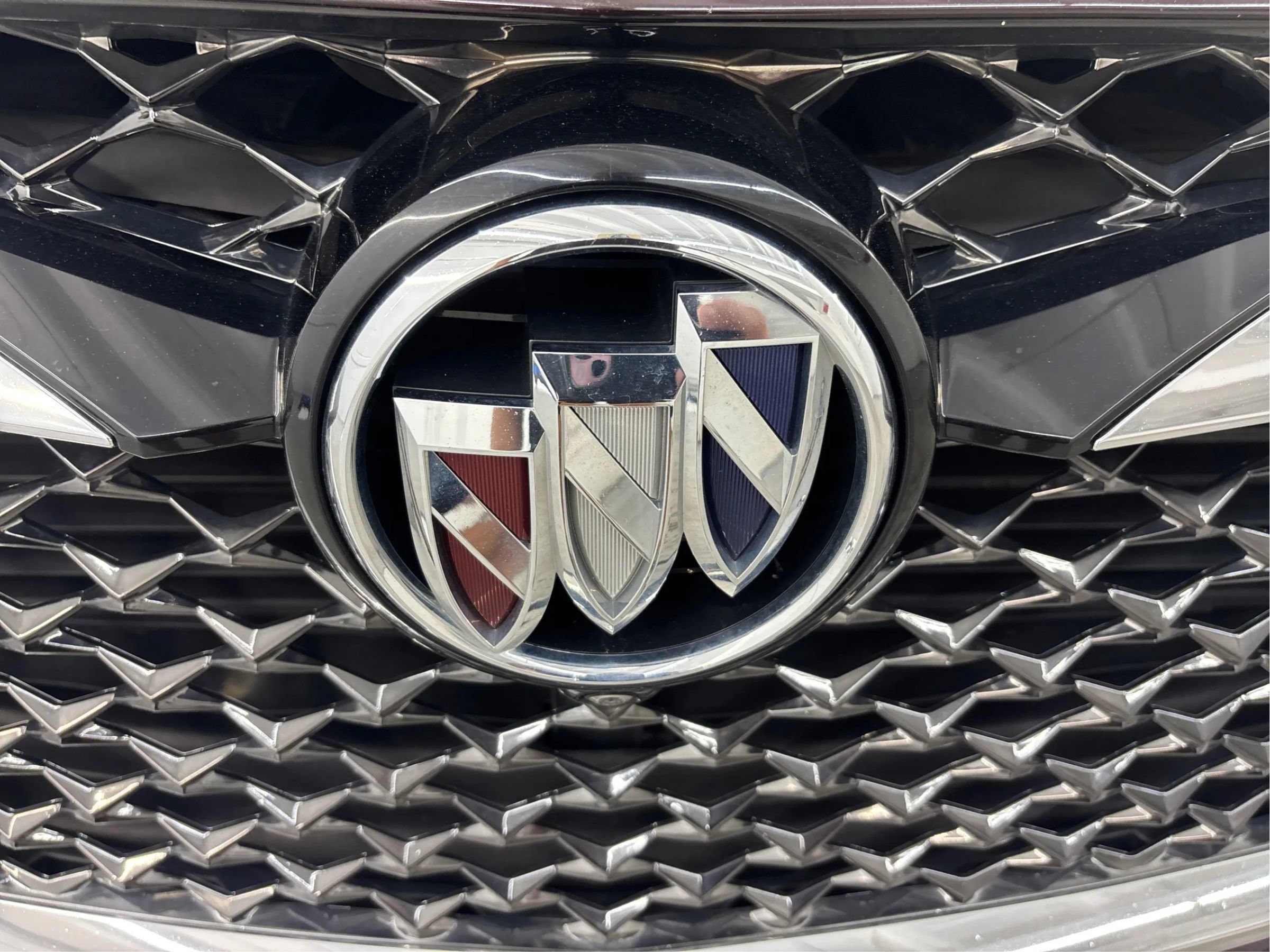 Used 2022 Buick Enclave Avenir w/ Avenir Technology Package AWD/4WD image 34