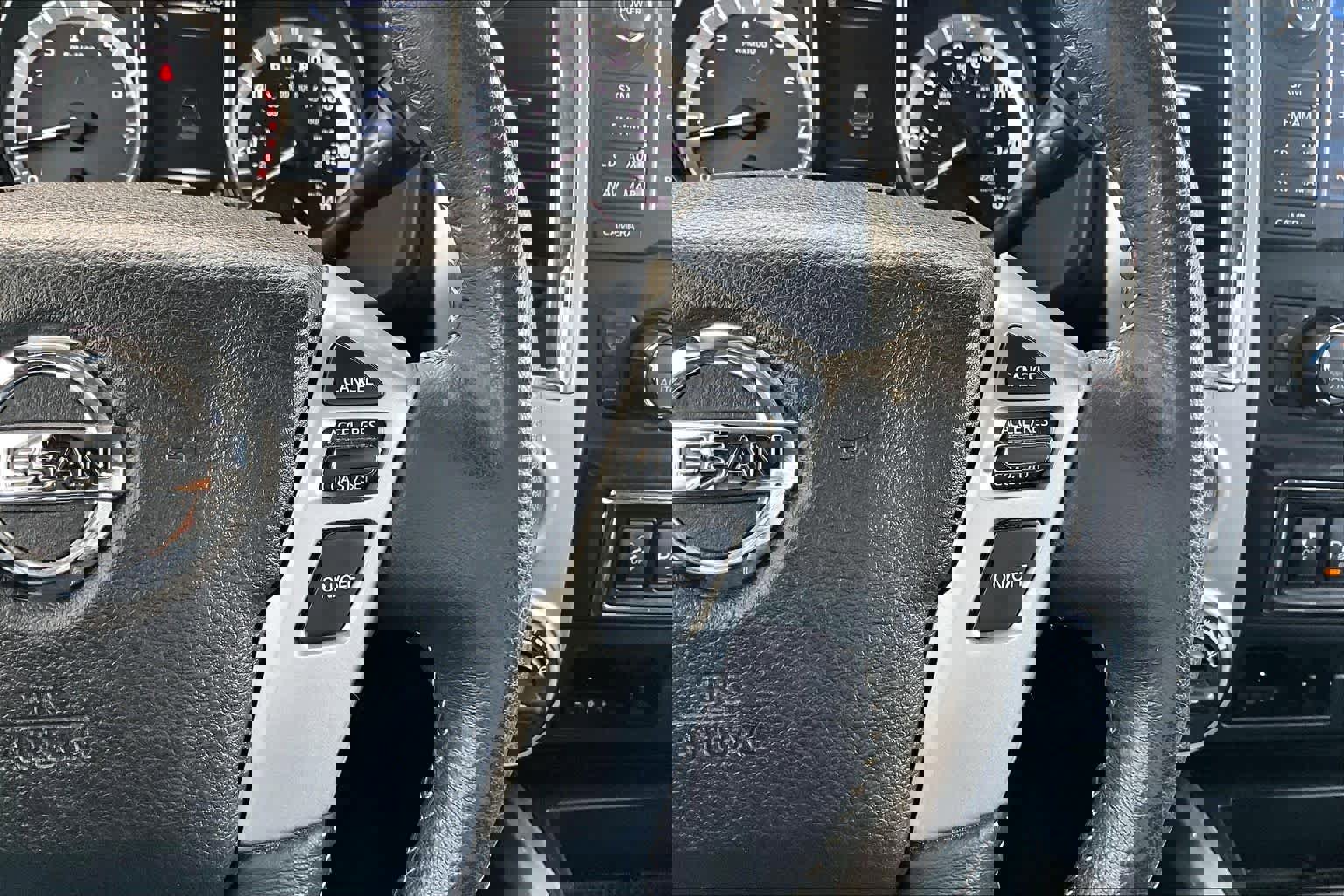 Used 2017 Nissan Titan PRO-4X image 24