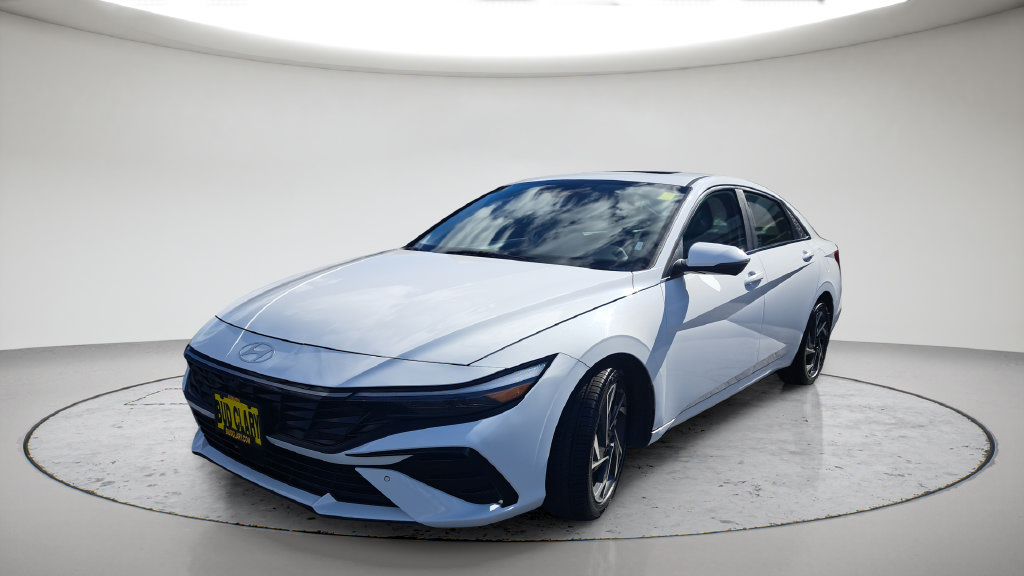 Used 2024 Hyundai Elantra Limited FWD image 13