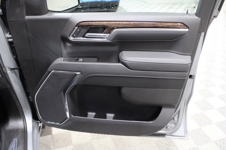 New 2026 GMC Sierra 1500 SLE w/ X31 Off-Road Package AWD/4WD image 28