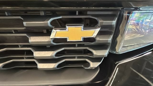 Used 2020 Chevrolet Silverado 1500 Custom w/ Custom Value Package AWD/4WD image 8
