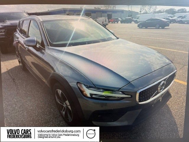 Used 2021 Volvo V60 T5 Cross Country w/ Protection Package