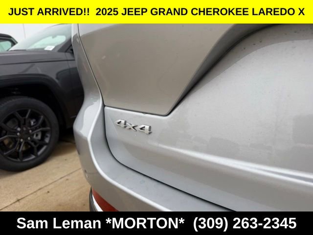 New 2025 Jeep Grand Cherokee Laredo X image 11