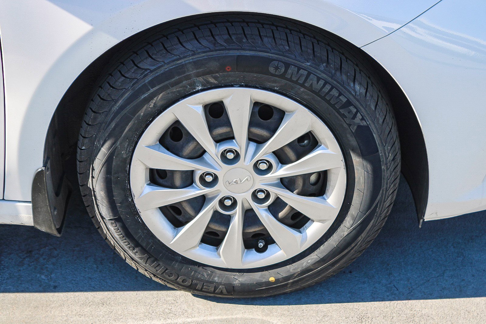 Used 2024 Kia Forte LX image 11