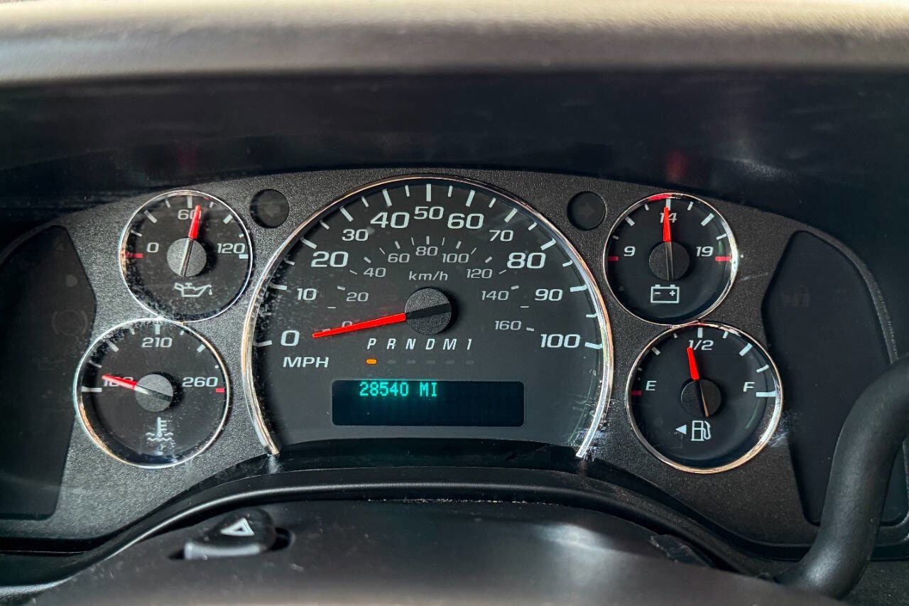 Used 2022 GMC Savana 2500 w/ Driver Convenience Package RWD image 20