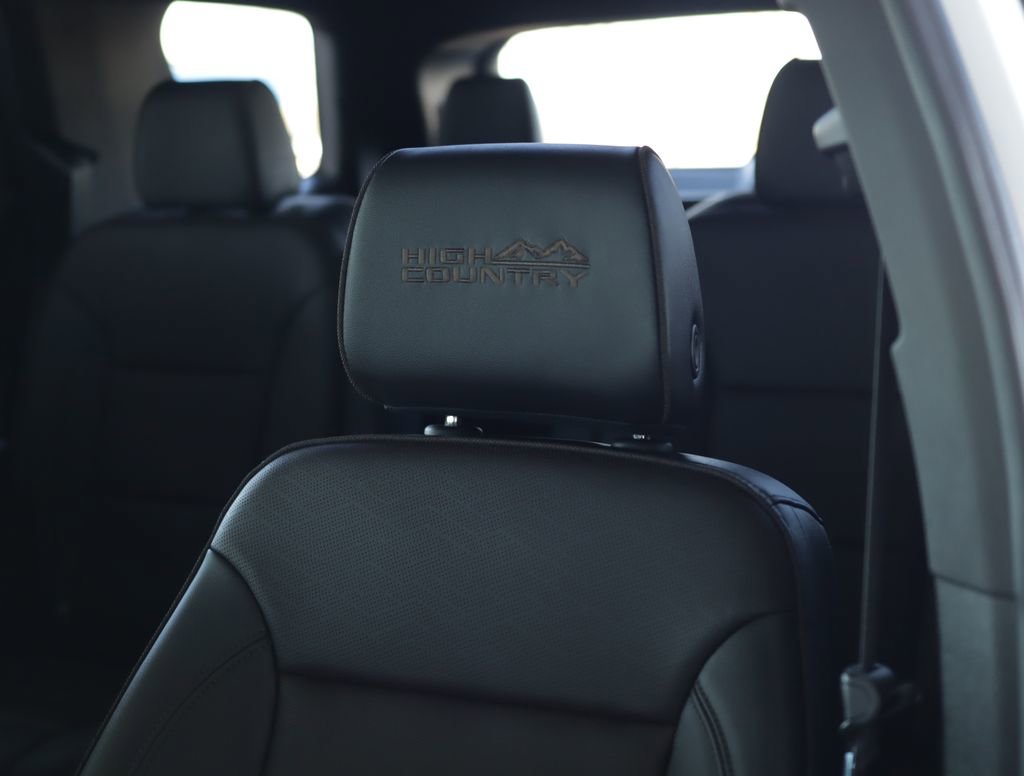 Certified 2023 Chevrolet Traverse High Country w/ LPO, Floor Liner Package image 24