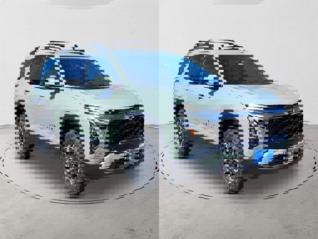 New 2026 Chevrolet Equinox ACTIV w/ Convenience Package III image 3
