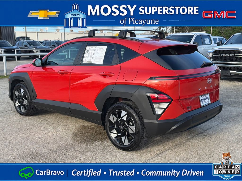Used 2025 Hyundai Kona SEL FWD image 4