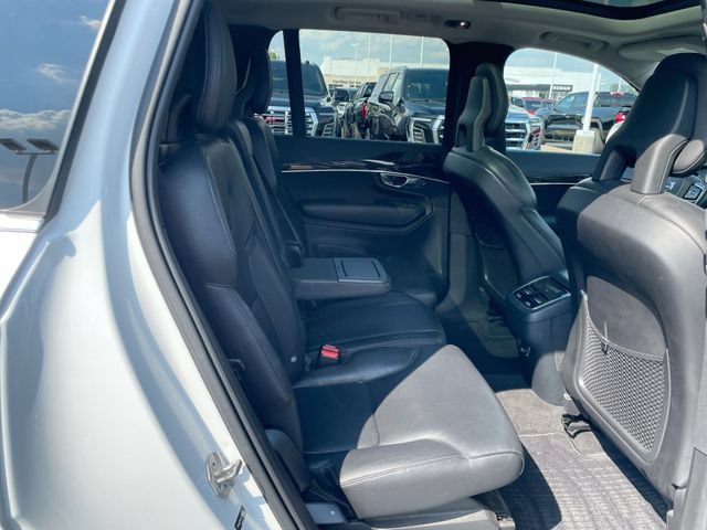 Used 2018 Volvo XC90 T6 Momentum w/ Momentum Plus Package AWD/4WD image 16