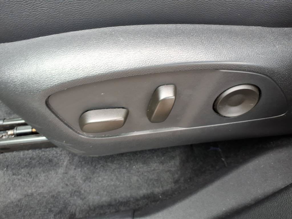 Used 2025 Chevrolet Traverse LT AWD/4WD image 25