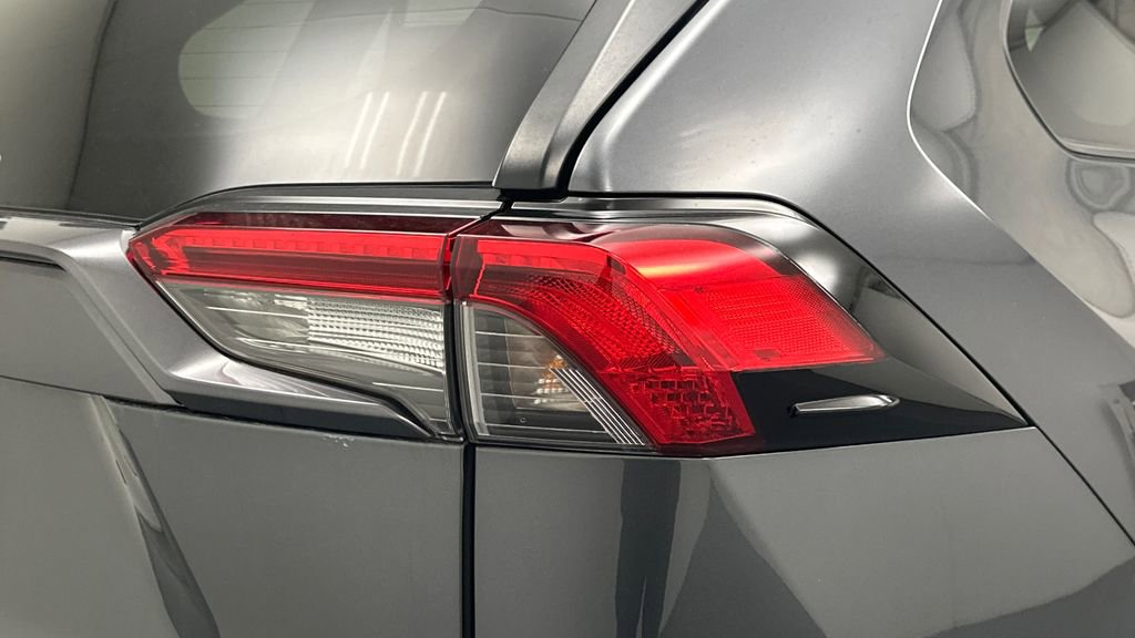 Certified 2019 Toyota RAV4 XLE w/ Convenience Package AWD/4WD image 23